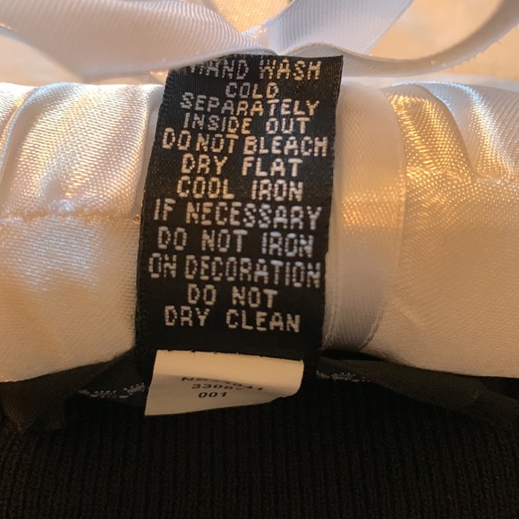 Cable & Gauge Gorgeous Dressy Cardigan has Pearly beads deco, front hook closure - Picture 8 of 9